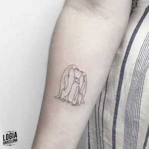 tatuaje_brazo_pinguinos_logiabarcelona_moly_moonlight